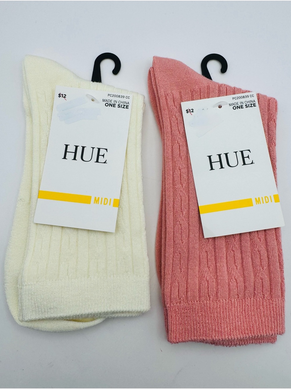 HUE Women's Silk Blend Cable Crew Socks 2 Pairs - Cream and Pink